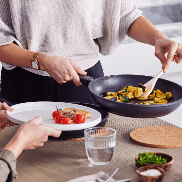 Energy 6 - Piece Nonstick Cookware Set - Alva Cookware